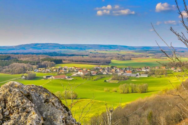 le-gratteris-vue-village