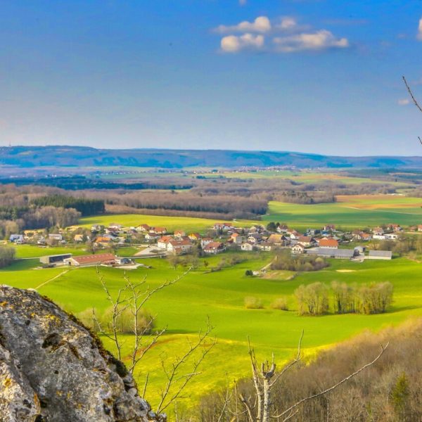 le-gratteris-vue-village