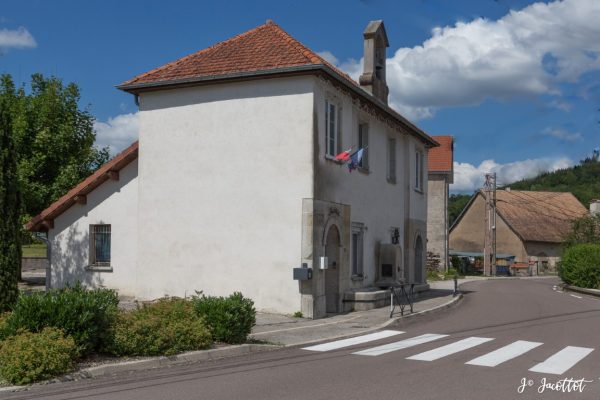 mairie-le-gratteris-commune-village60